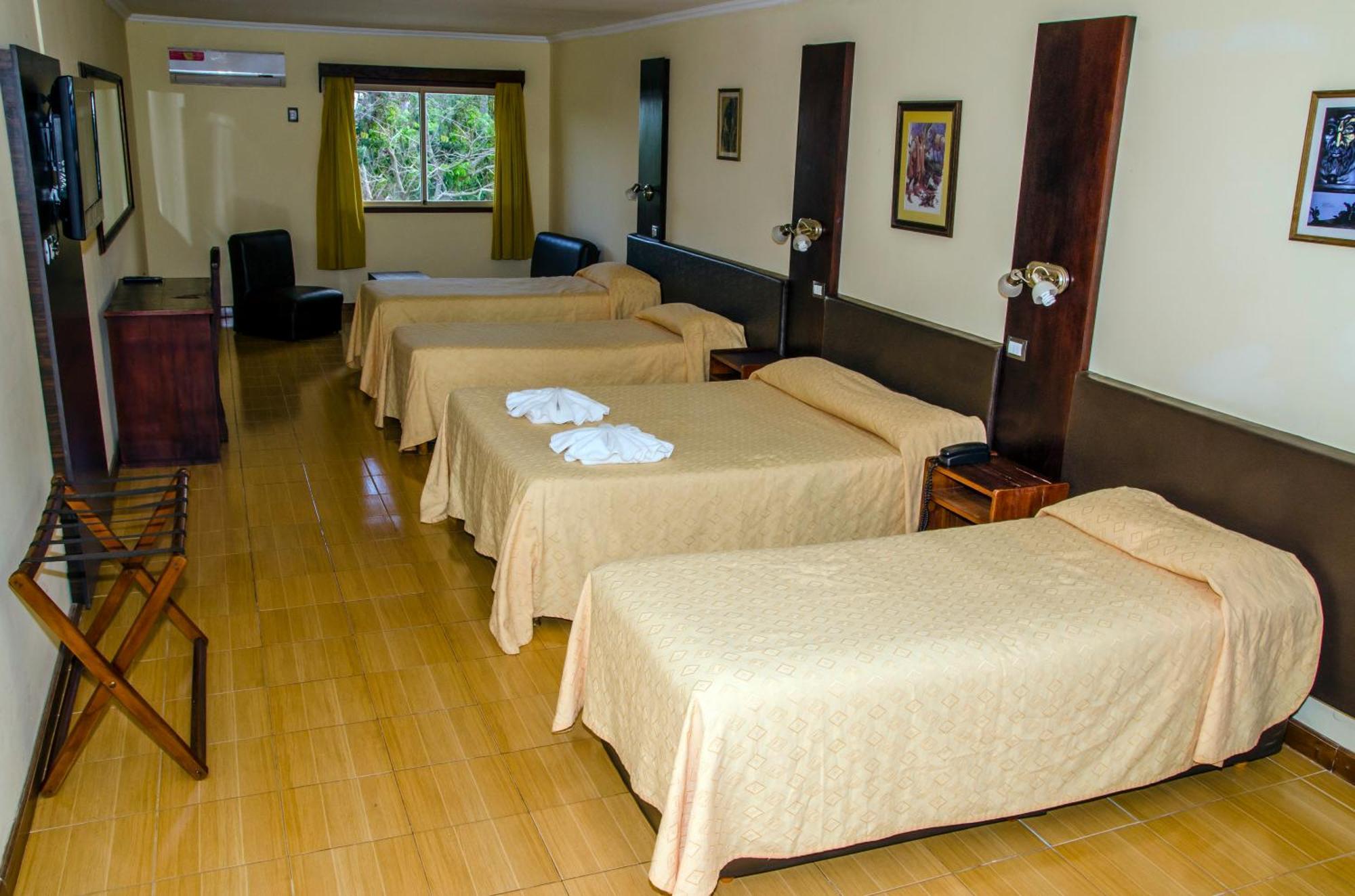 Hotel Carmen Puerto Iguazu Exterior photo